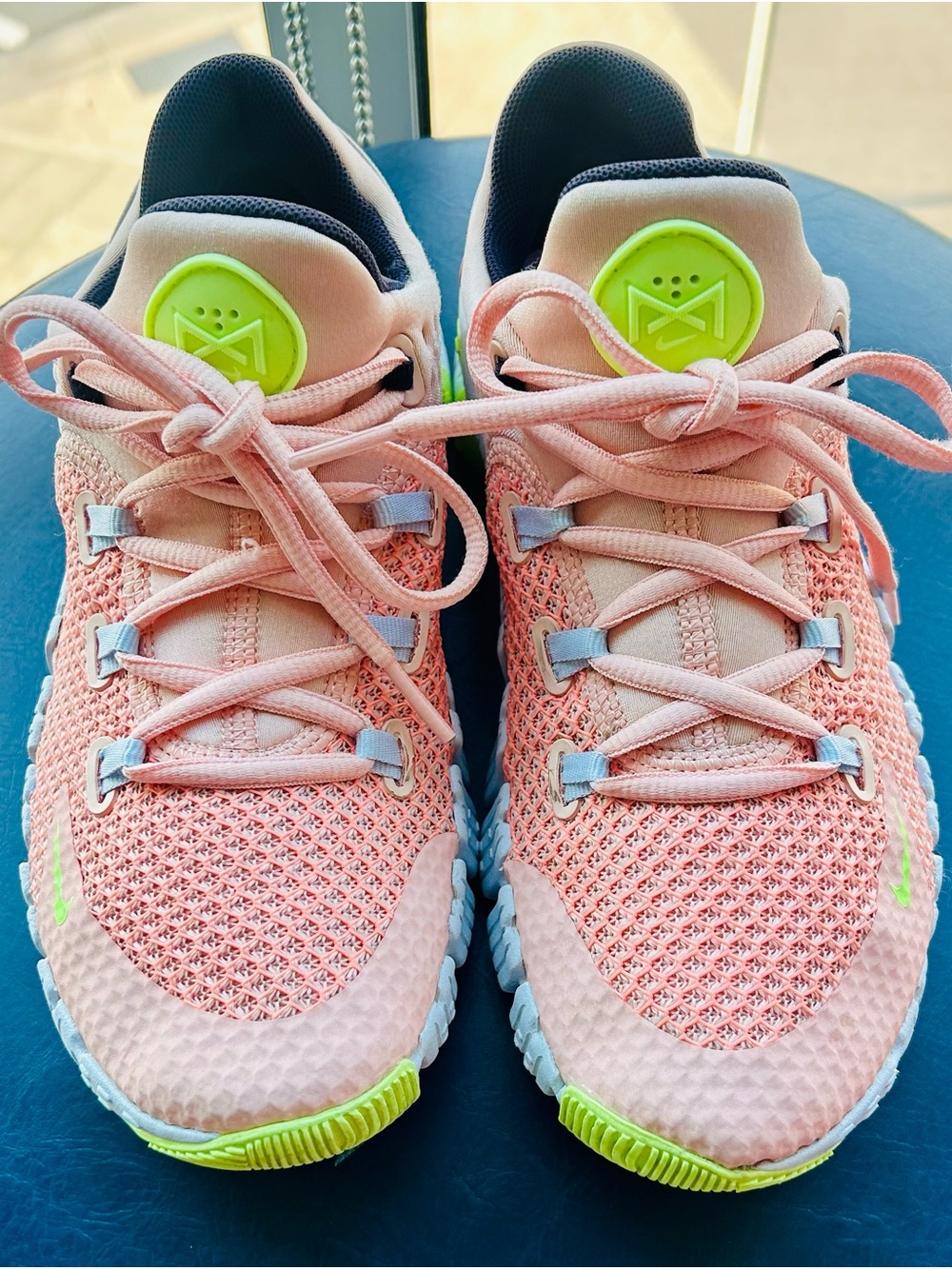 Nike Free Metcon 4 in Peach(Women’s size 7, Men 5)
